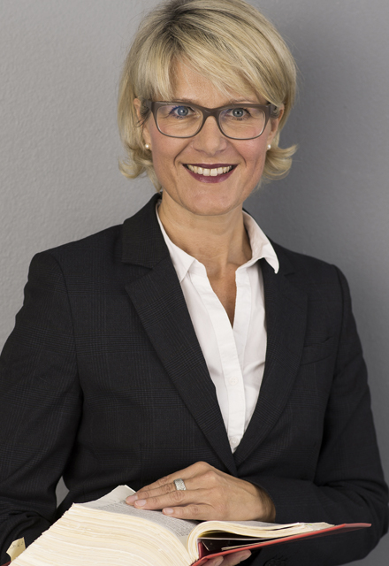 Rechtsanwältin Baehr Rellingen Portrait